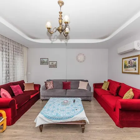 Gunes Icmeler Shared Pool فيلة مرمريس